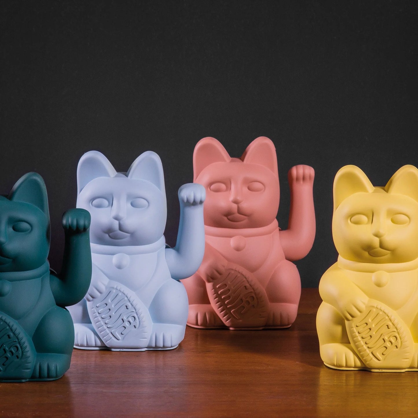 Lucky Cat Lila