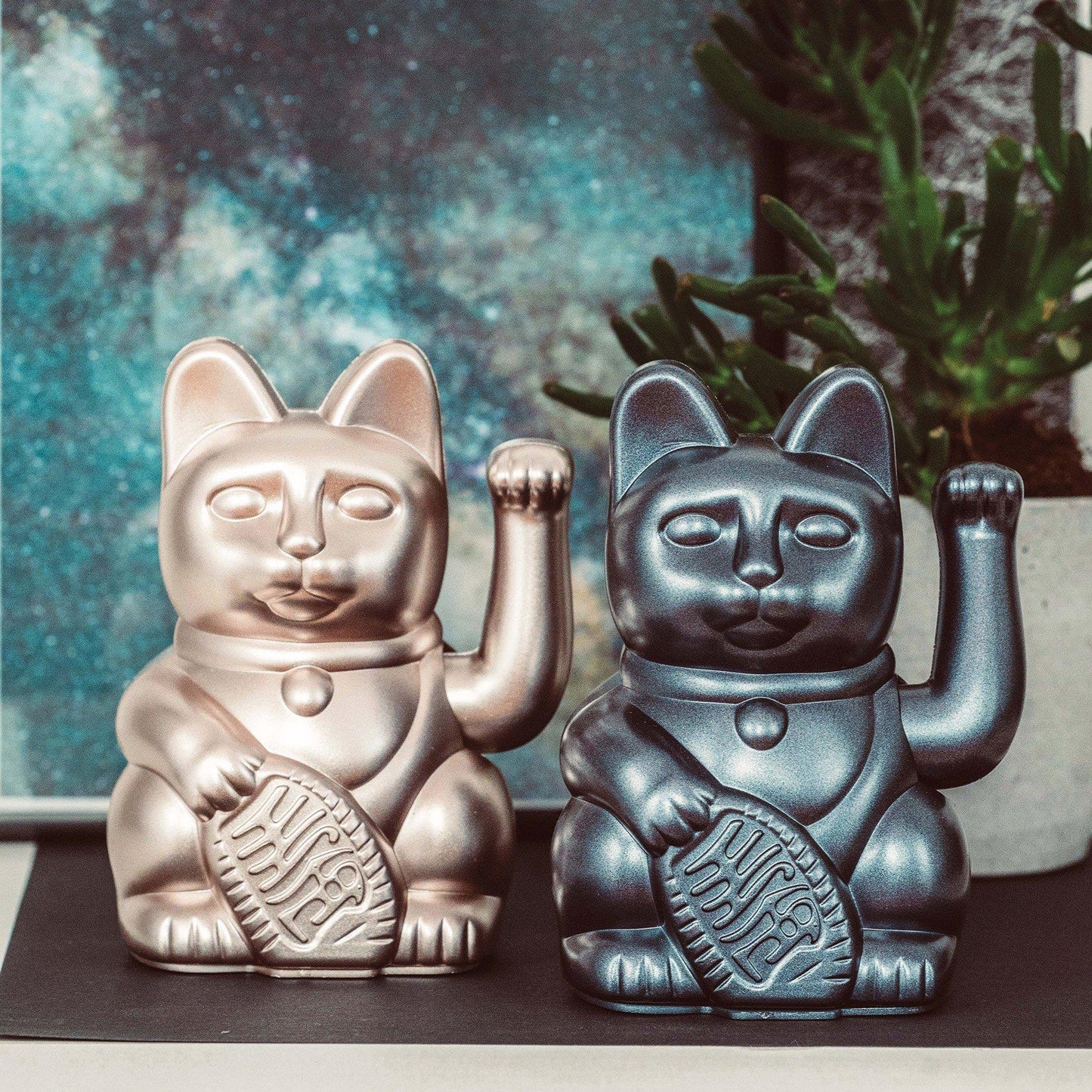Lucky Cat Moonlight