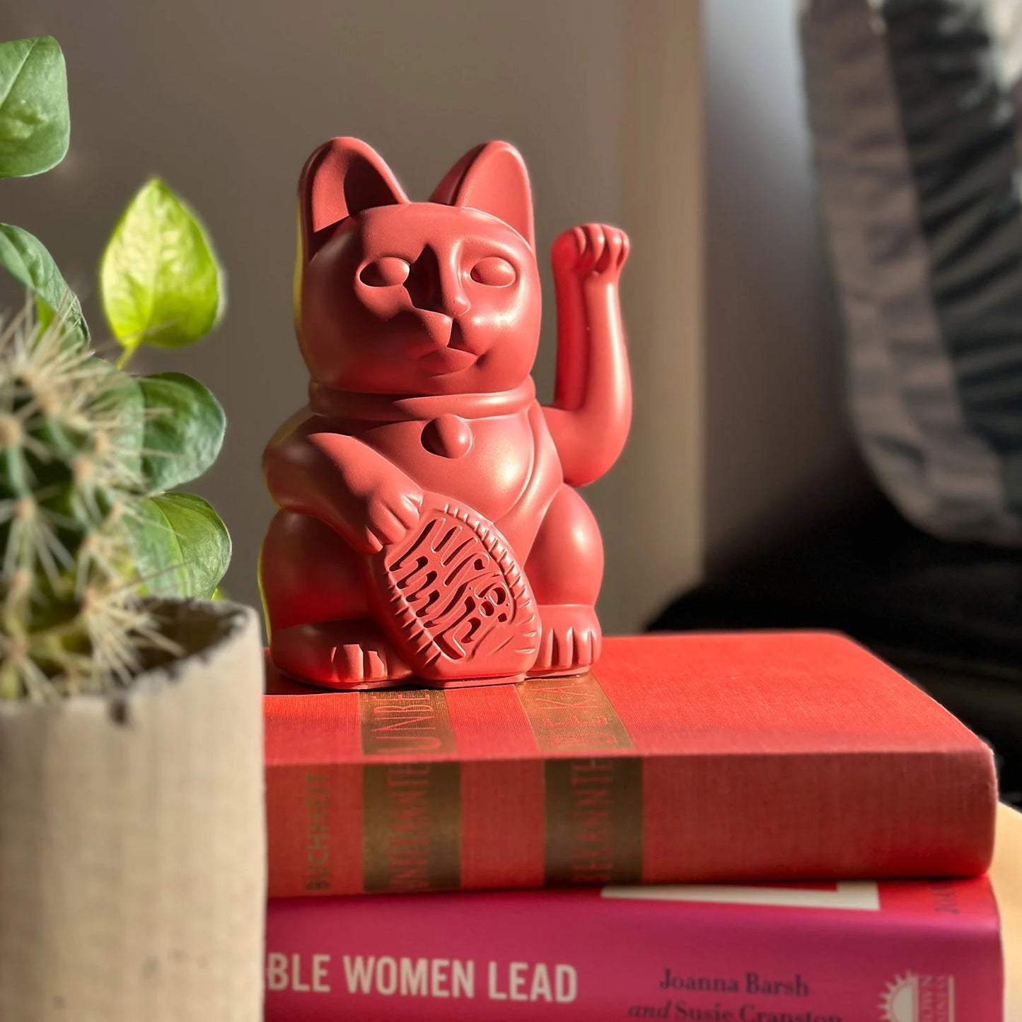 Lucky Cat Rojo Frambuesa