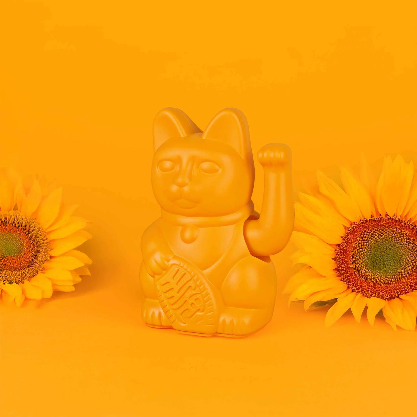 Lucky Cat Amarillo Profundo